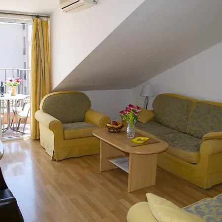 Apartments Luka Budva Buitenkant foto