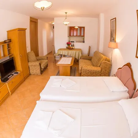 Apartments Luka Budva Buitenkant foto