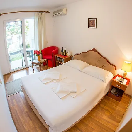 Apartments Luka Budva Buitenkant foto