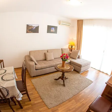 Apartments Luka Budva Buitenkant foto